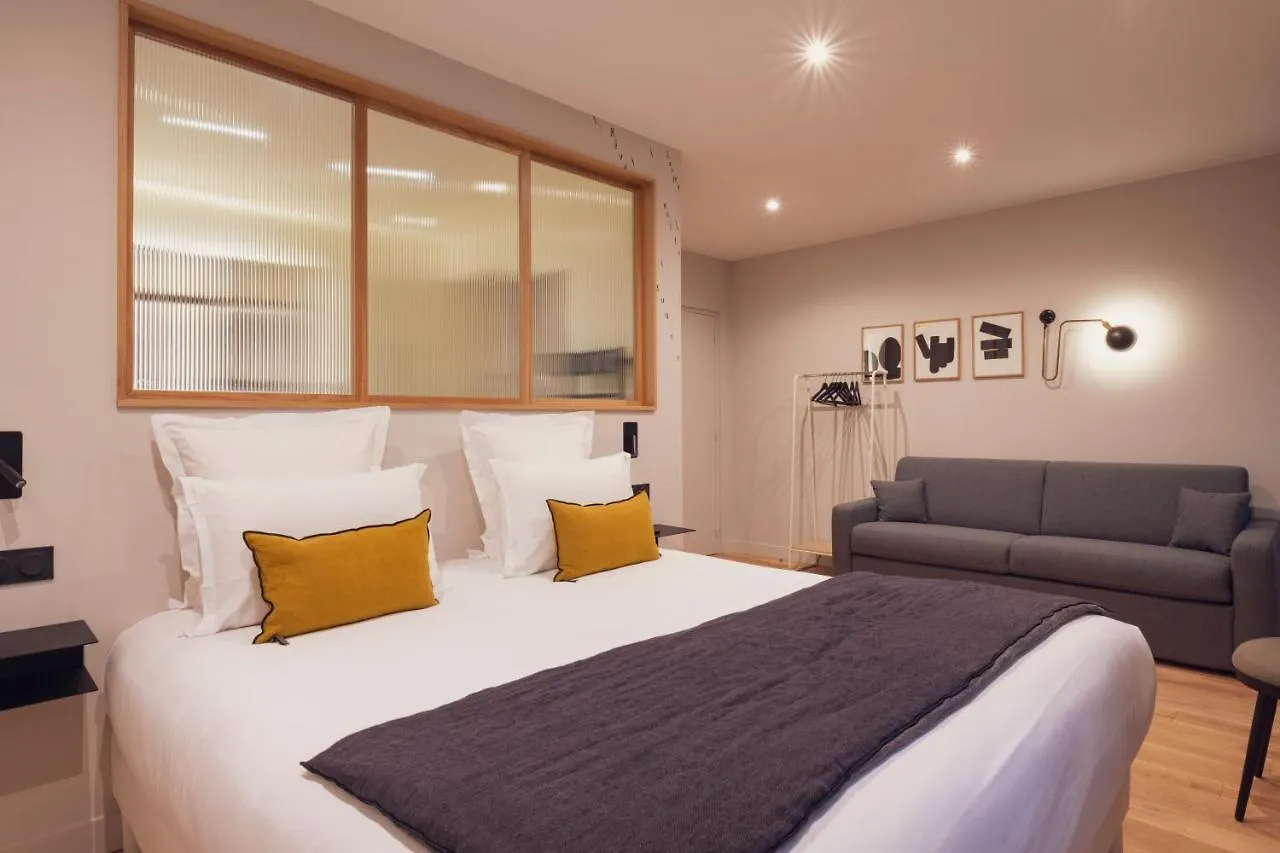 Hotell Tinah Paris, Champs Elysees Paris