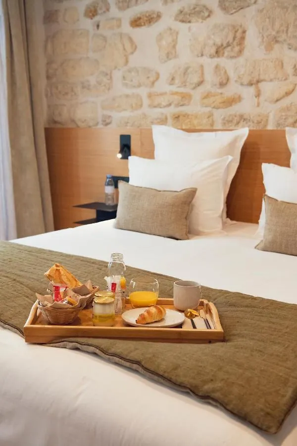 Tinah Paris, Champs Elysees 2*